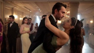 Çift Kişilik Oda Dizisi İlk Bölümüyle Reyting Şovu Yaptı! 