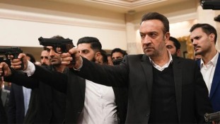 Eşref Rüya'nın Sadık'ı (Şener Savaş) Kimdir? 