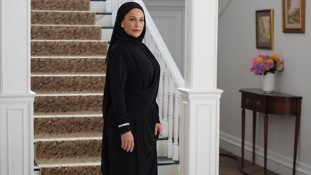 Hülya Avşar'ın 'Aynı Yağmur Altında' Dizisinden Fotoğrafları Gündeme Bomba Gibi Düştü!