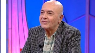 Kızılcık Şerbeti Setinde Beyin Kanaması Geçirmişti! Settar Tanrıöğen O Anları İlk Kez Anlattı!