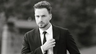 Uzak Şehir'den Beklenmedik Ayrılık! Yunus Eski Kadroya Veda Ediyor