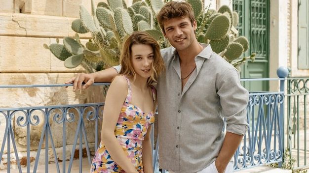 Dönence Oyuncuları Sümeyye Aydoğan ve Caner Topçu Son Sefer Filminde Buluştu!