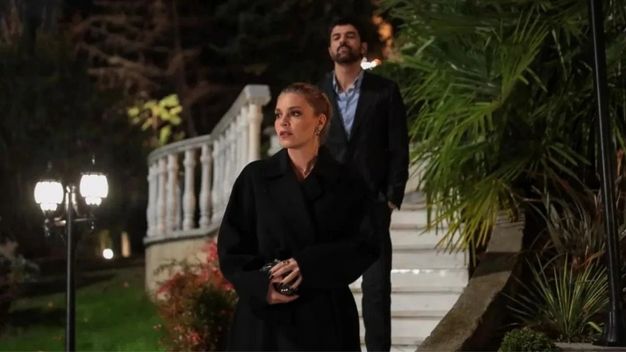 Enfes Bir Akşam Konusu ve Oyuncu Kadrosu