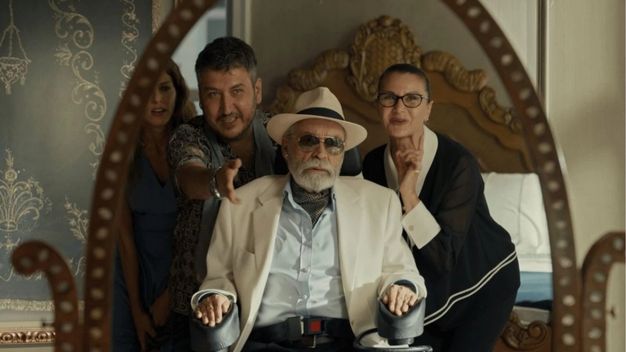 Haluk Bilginer ve Feyyaz Yiğit'li Yan Yana Filmi Nereden İzlenir?